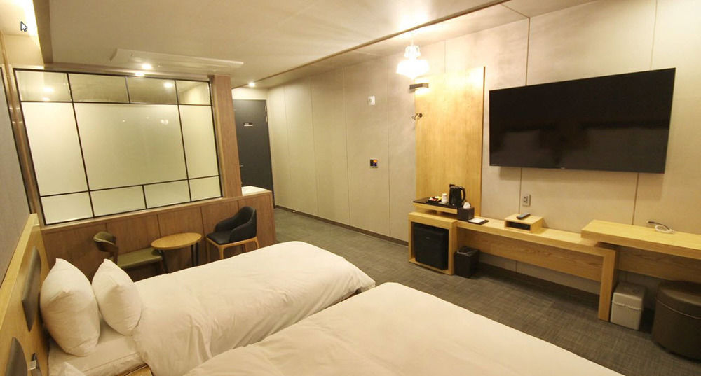 Jinju Kai Hotel מראה חיצוני תמונה