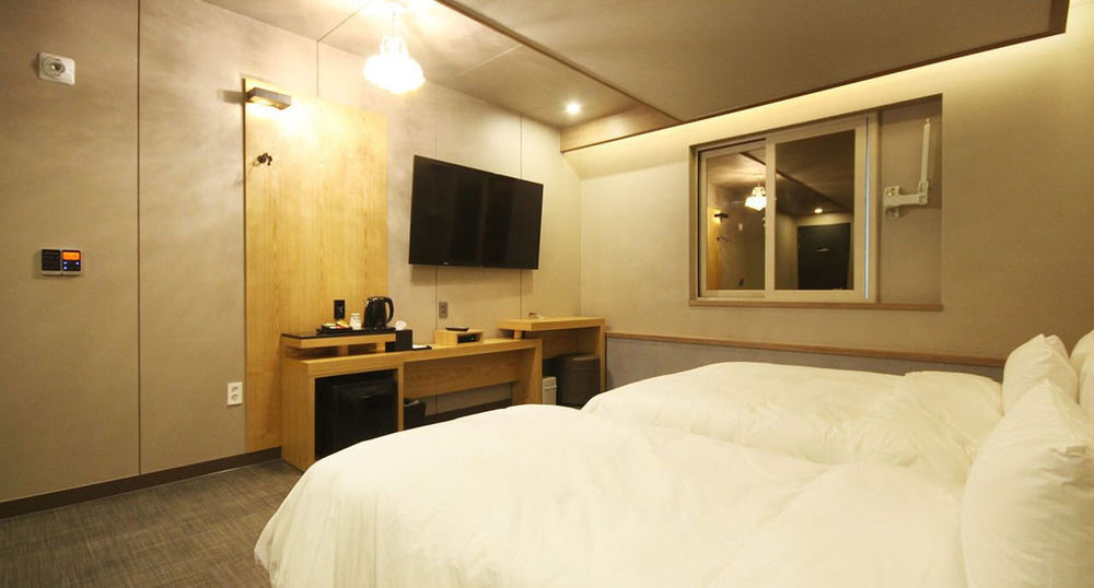 Jinju Kai Hotel מראה חיצוני תמונה