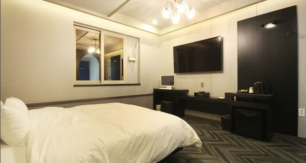 Jinju Kai Hotel מראה חיצוני תמונה