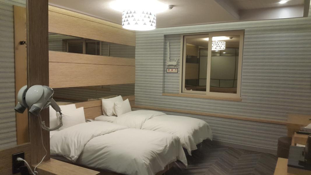 Jinju Kai Hotel מראה חיצוני תמונה